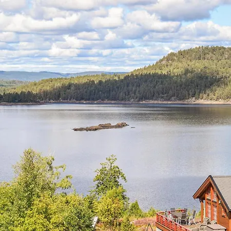 4 Bedroom Nice In Holiday home Sannidal