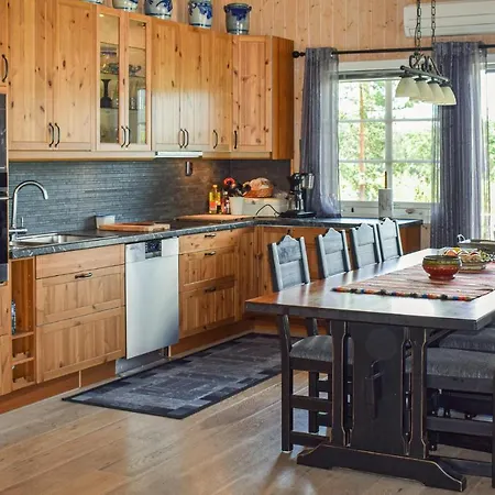 4 Bedroom Nice In * Sannidal