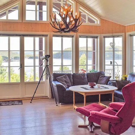 4 Bedroom Nice In Sannidal