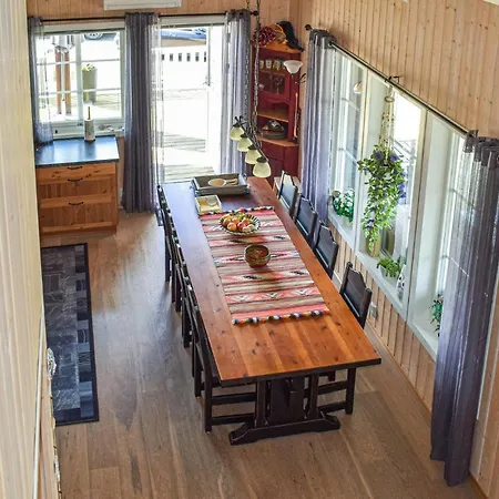 Holiday home 4 Bedroom Nice In