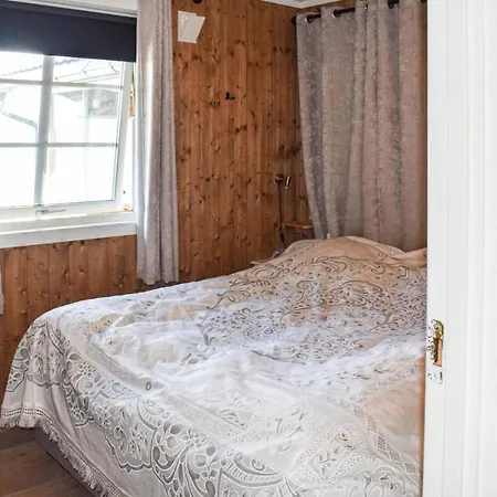 4 Bedroom Nice In Sannidal