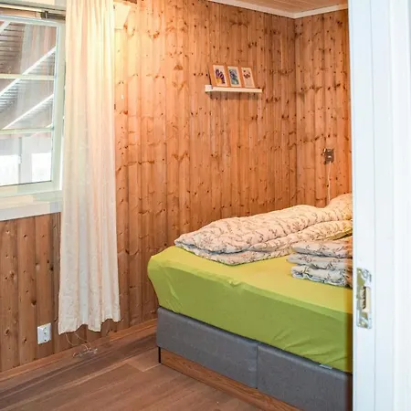 Holiday home 4 Bedroom Nice In Sannidal
