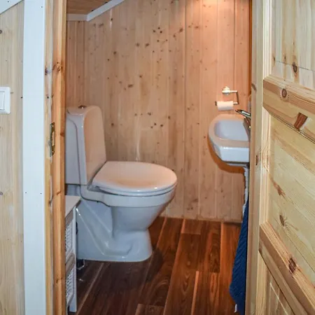 Holiday home 4 Bedroom Nice In *